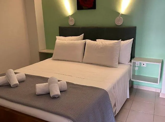 Fougaro アパートホテル ハニア