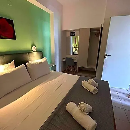 Fougaro Aparthotel Chania (Crete)