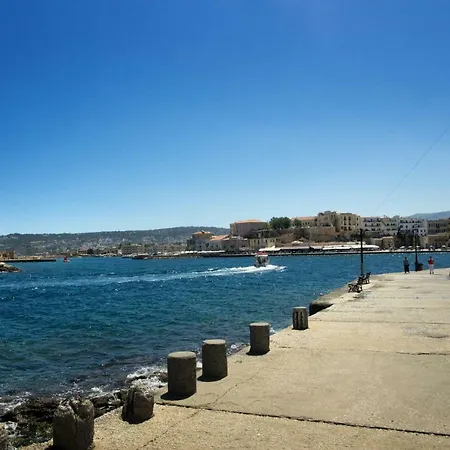 Fougaro Lägenhetshotell 3*