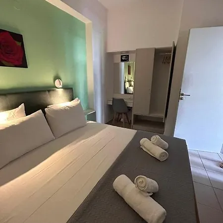 Fougaro 3* Chania (Crete)